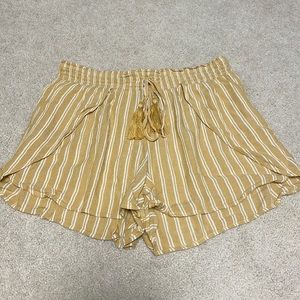 American Eagle Flowy Shorts